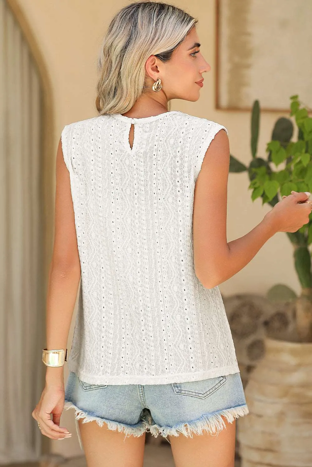 Apricot Guipure Lace Crochet Keyhole Back Sleeveless Top