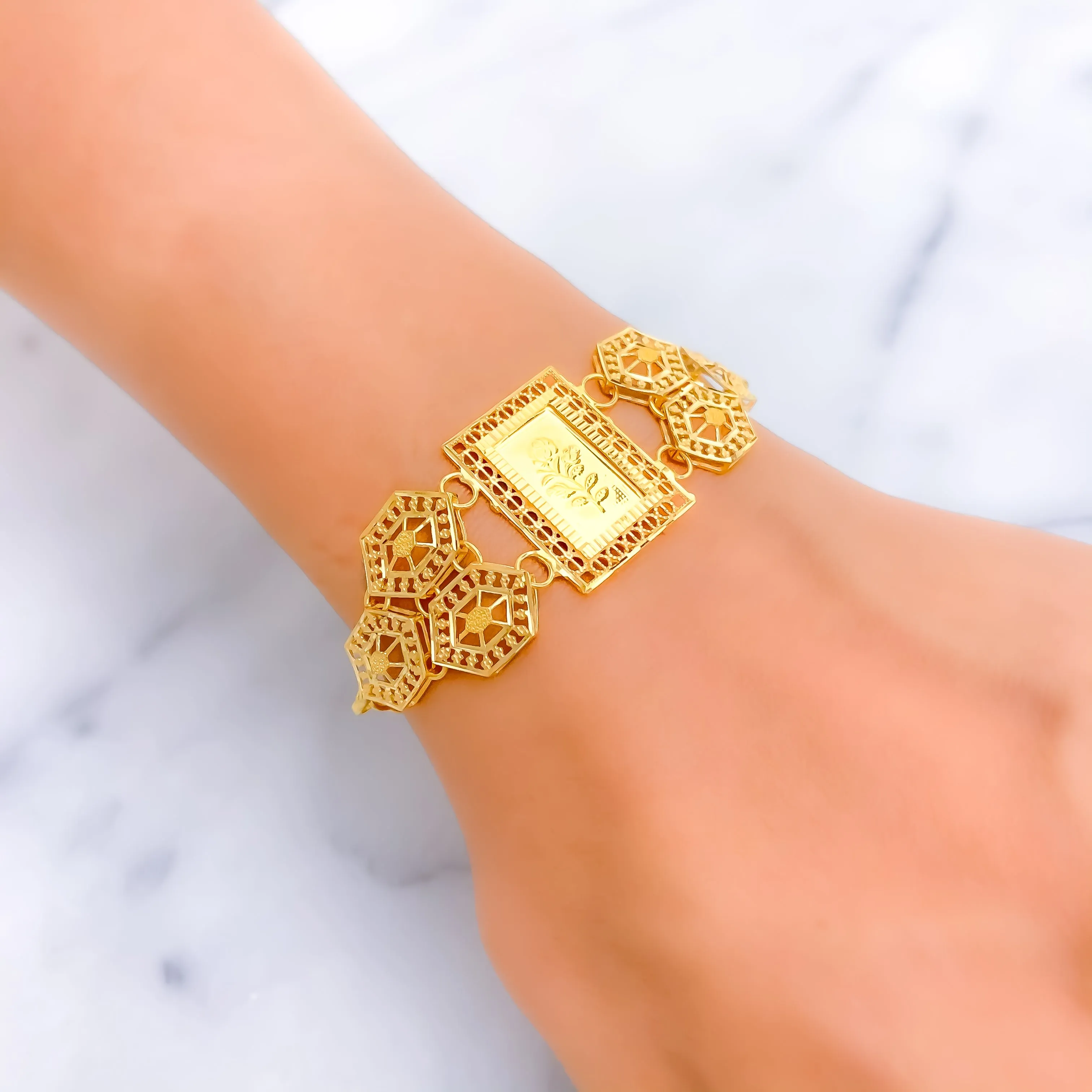 Artistic Honeycomb Accented 21k Gold Bracelet