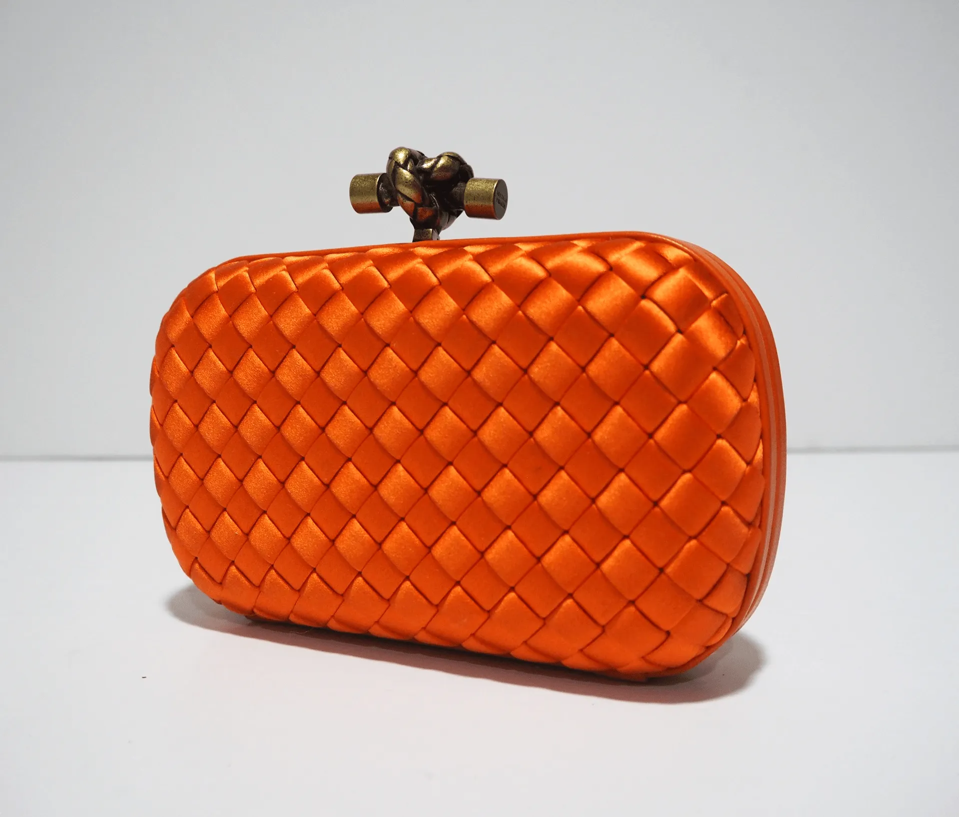 Bottega Veneta Increcciato Knot Clutch Satin Orange --