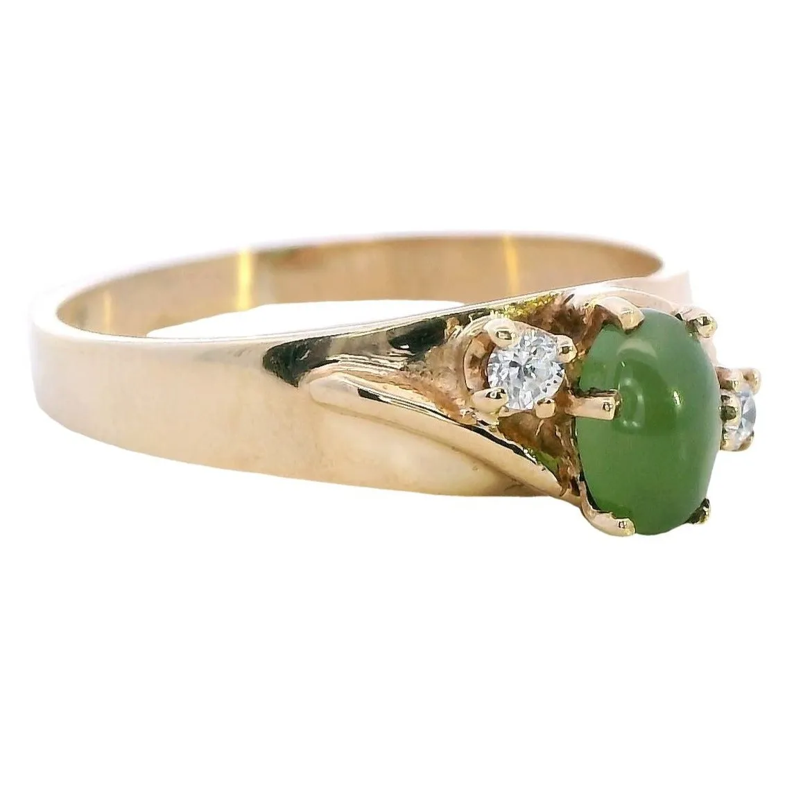 Exquisite 9ct Yellow Gold Nephrite Jade & Cubic Zirconia Ring