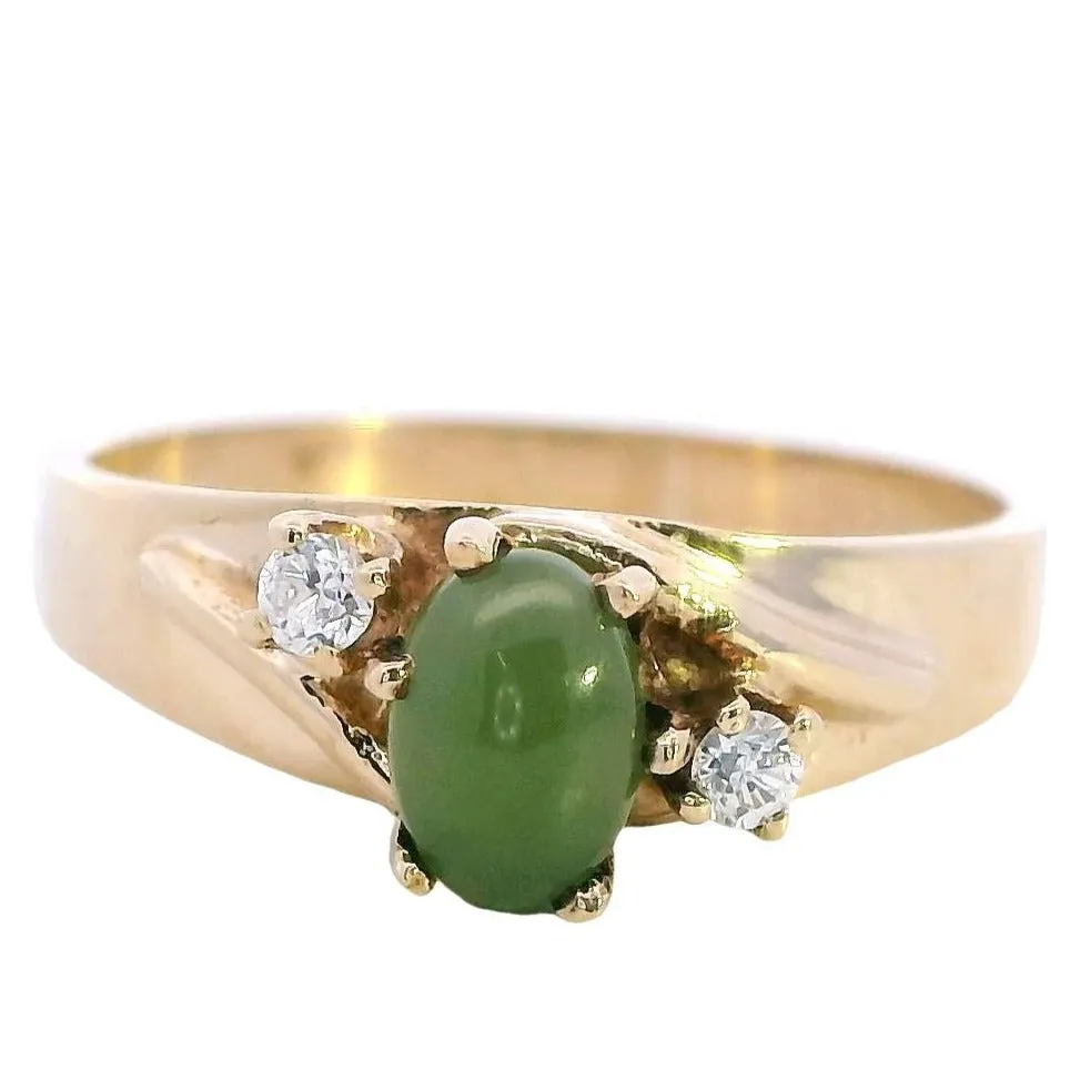 Exquisite 9ct Yellow Gold Nephrite Jade & Cubic Zirconia Ring