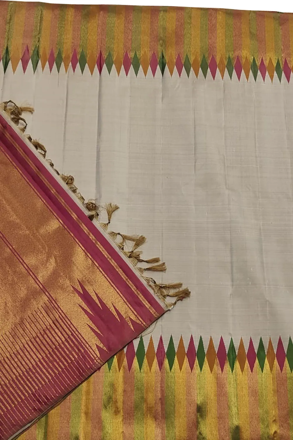 Exquisite Grey Kanjeevaram Pure Silk Saree Handloom