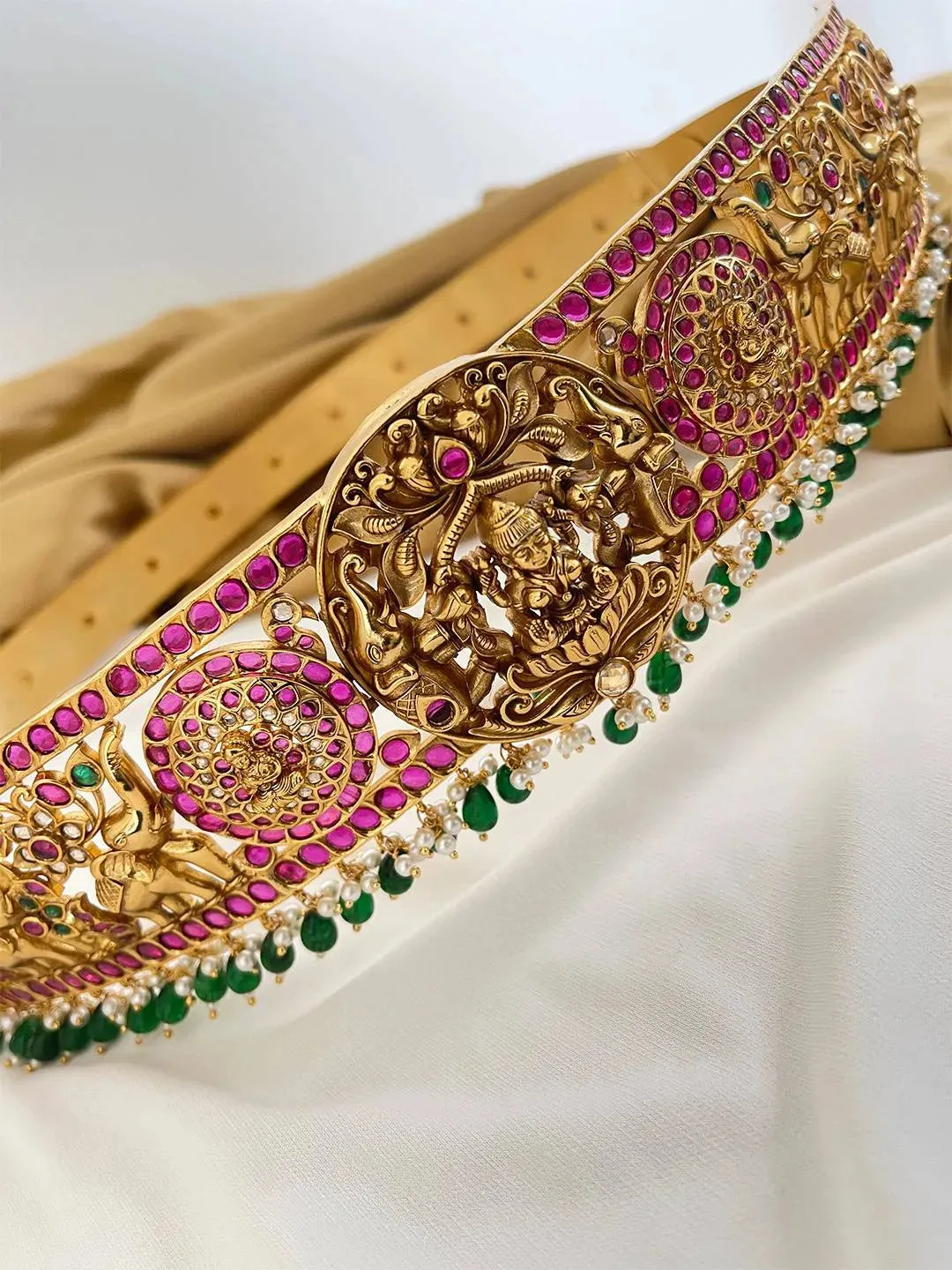 Exquisite Kundan And Kemp Hip Belt