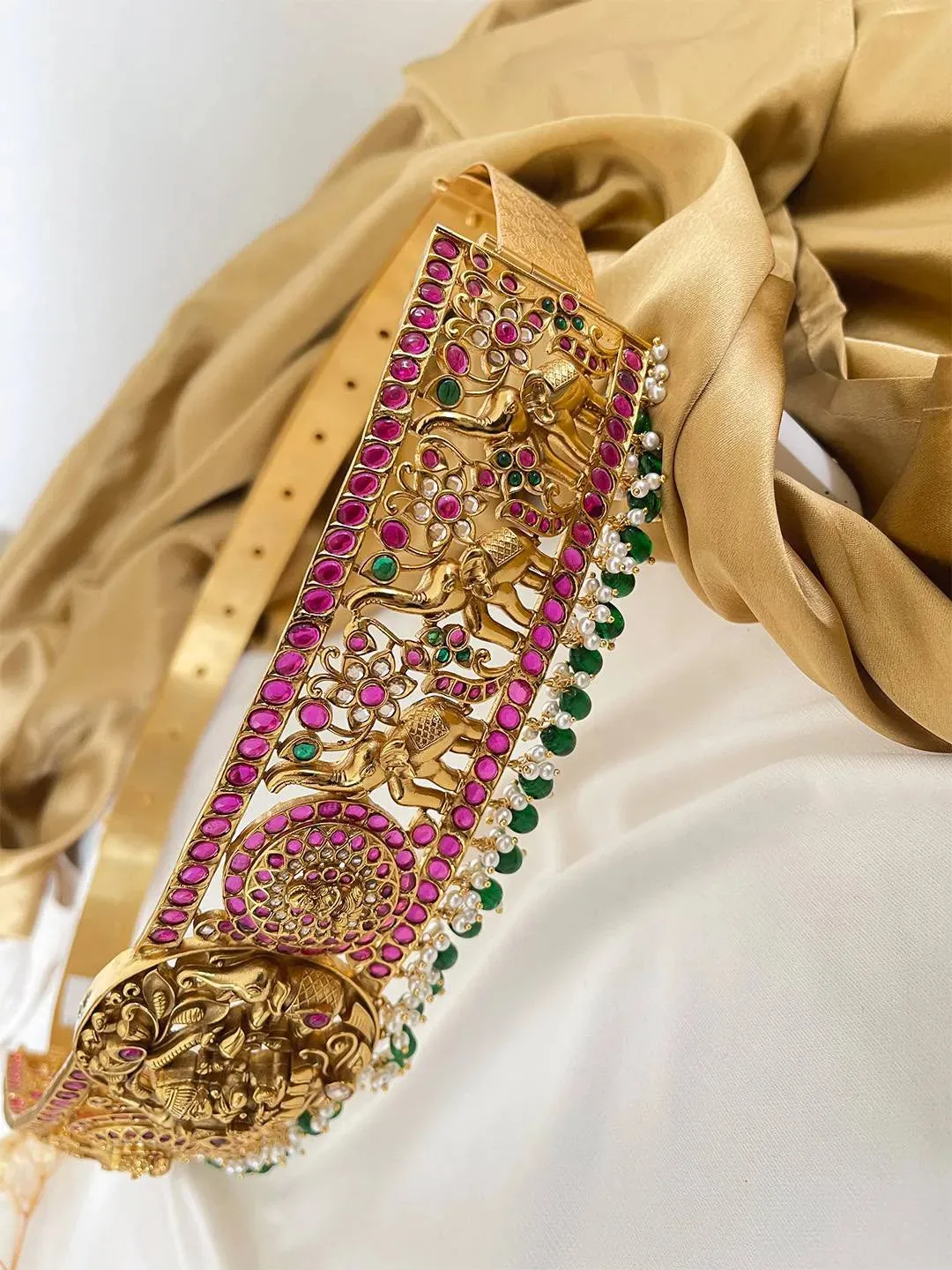 Exquisite Kundan And Kemp Hip Belt