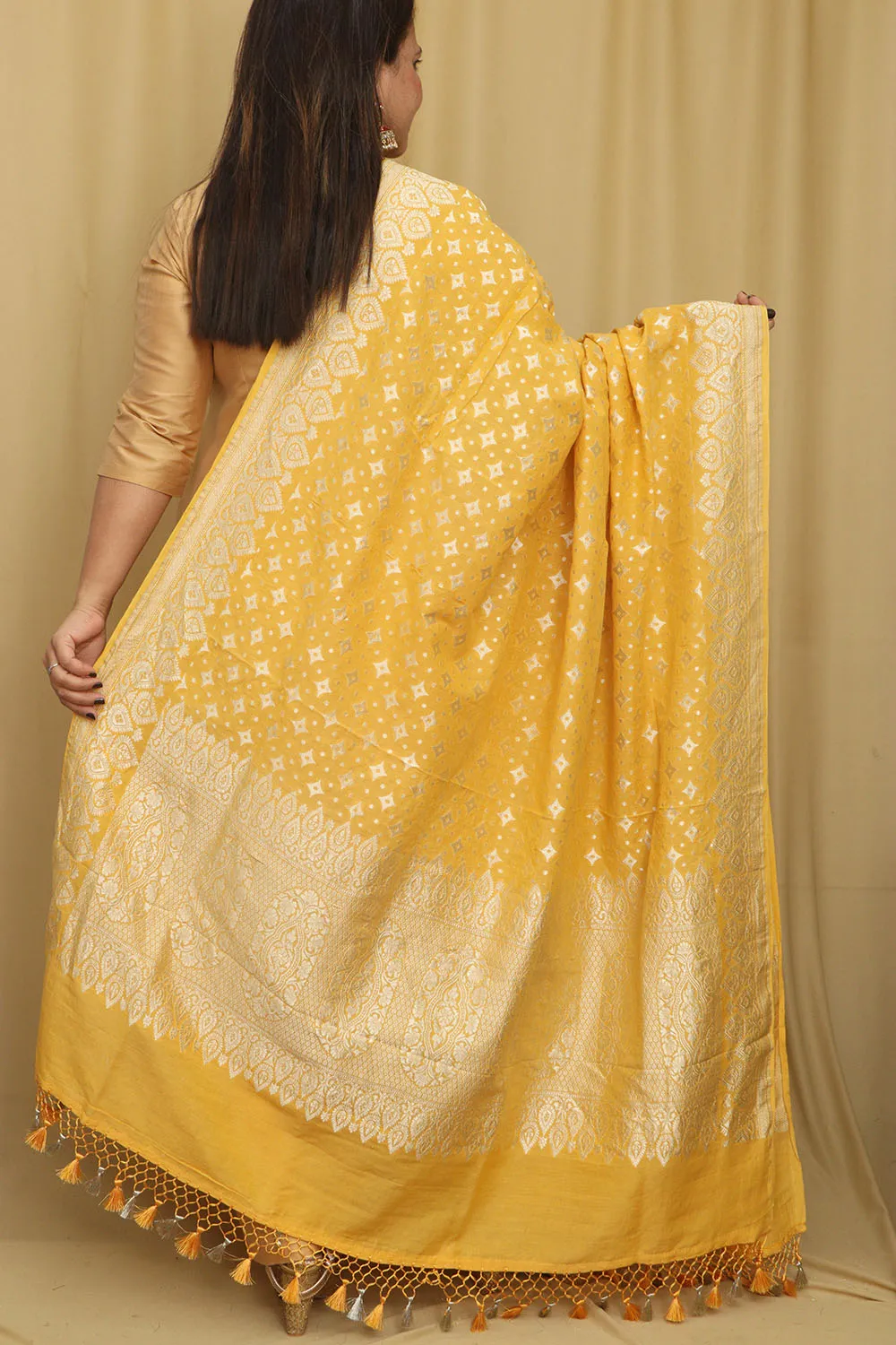 Exquisite Yellow Banarasi Handloom Pure Moonga Silk Dupatta