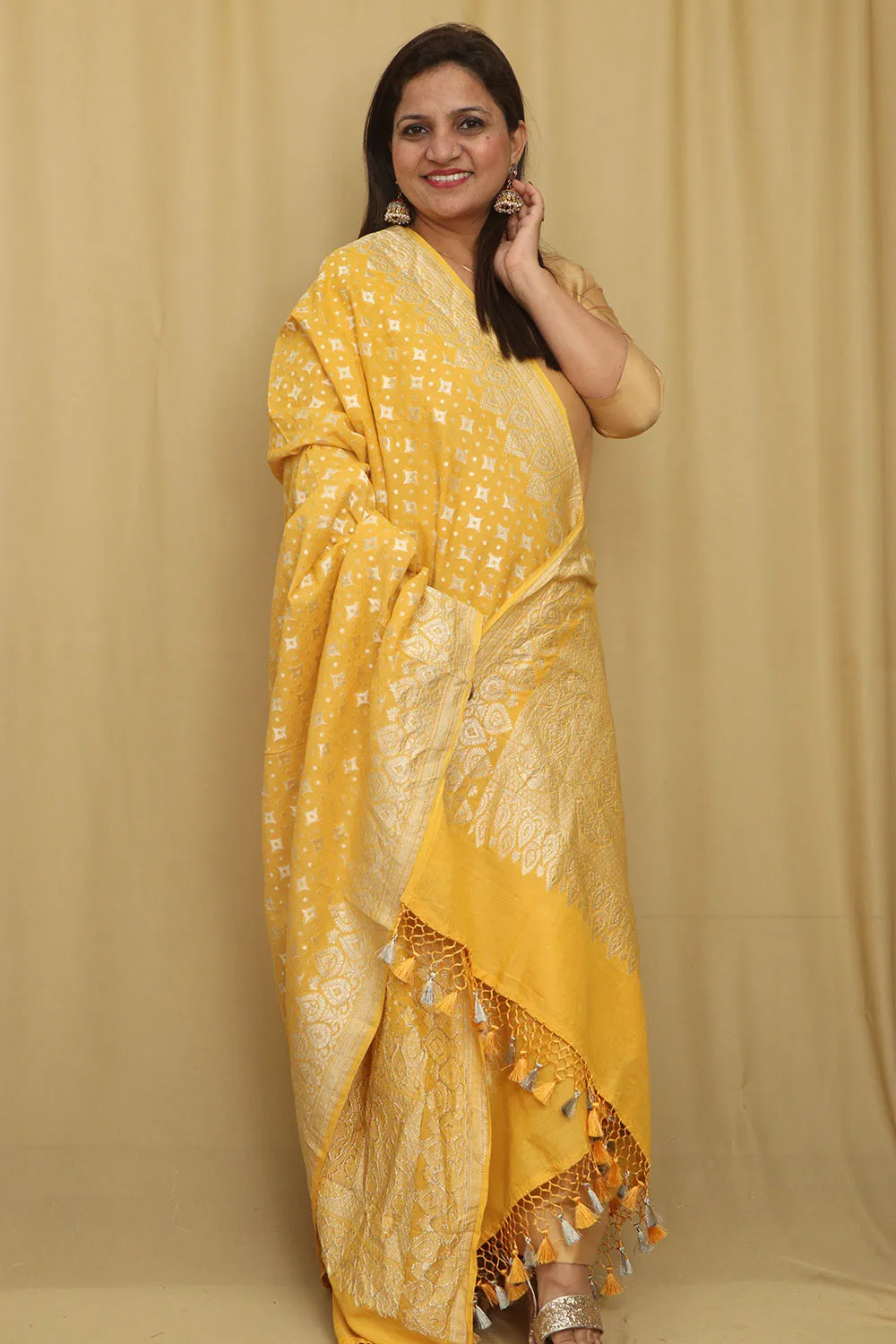 Exquisite Yellow Banarasi Handloom Pure Moonga Silk Dupatta