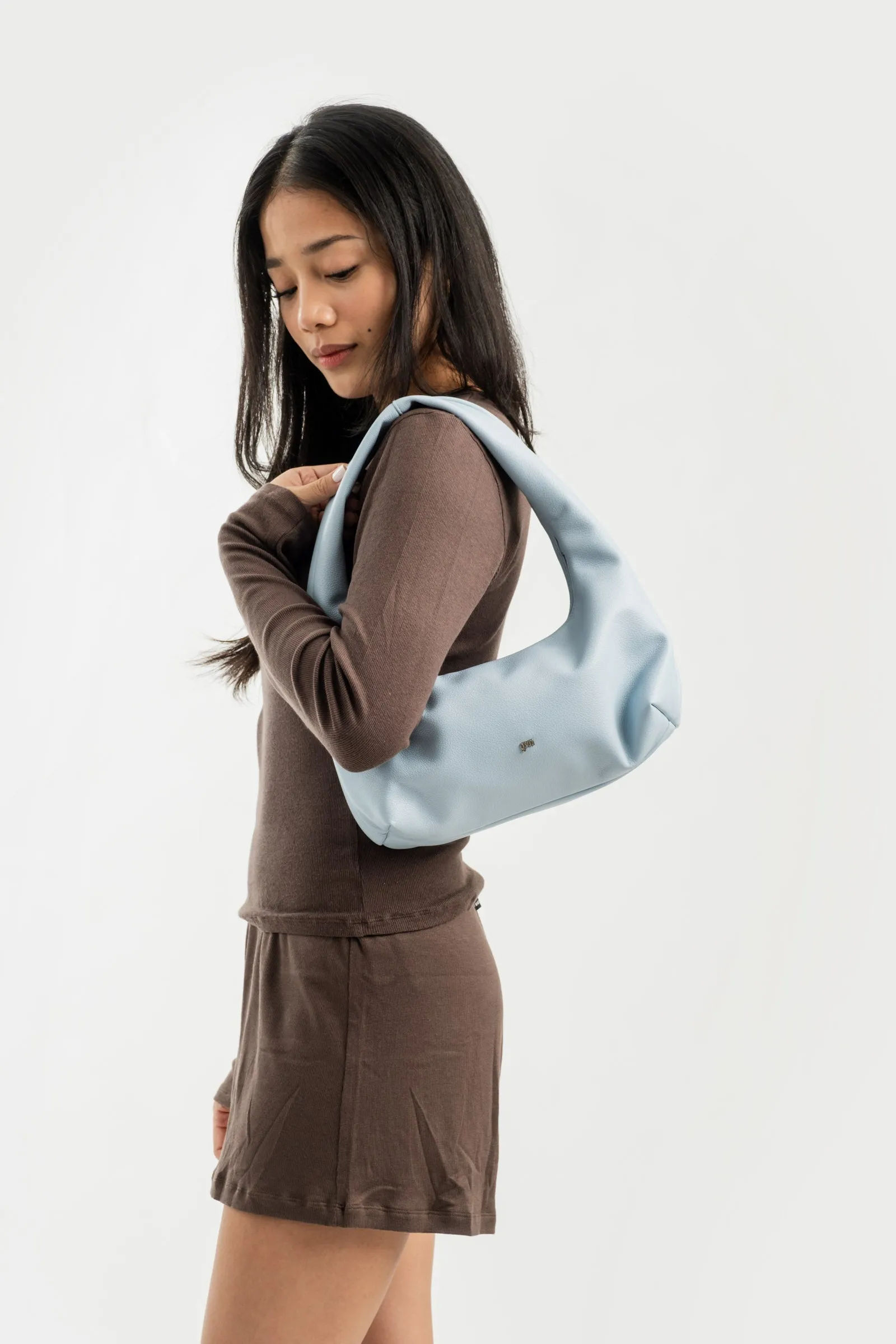 [ON HAND] Small Hobo Bag in Cornflower (Light Pebbled)