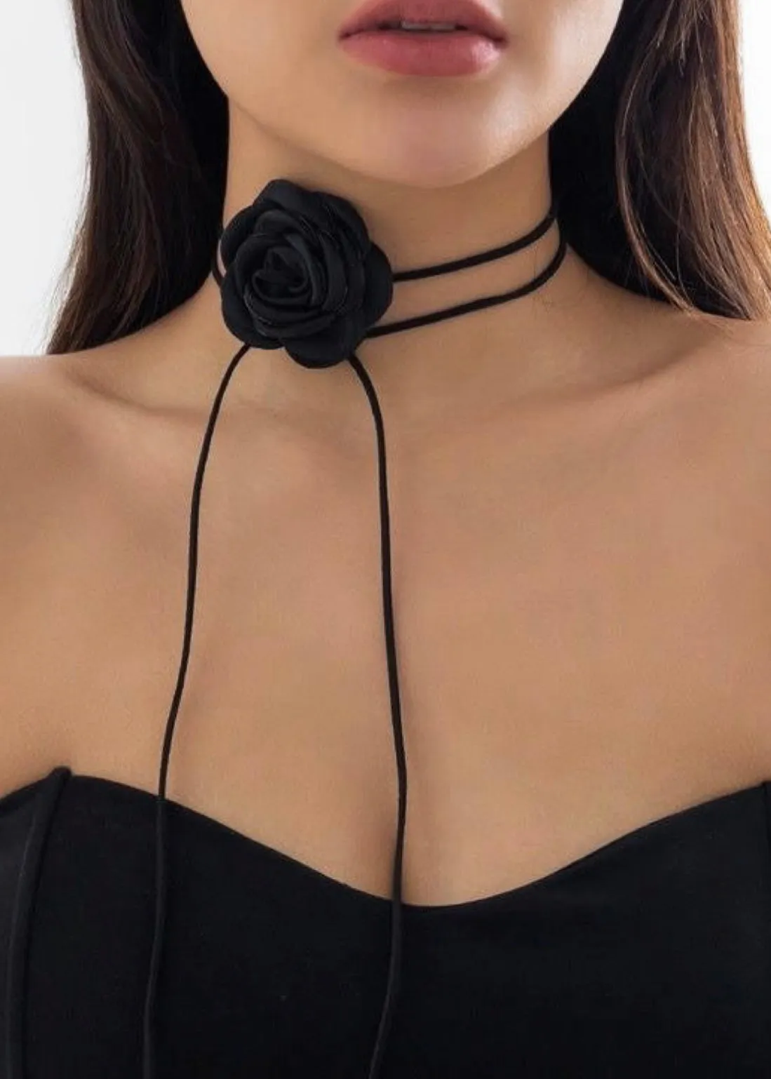 Rosette Choker